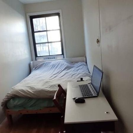 Central & Affordable Williamsburg Small Room New York Kültér fotó