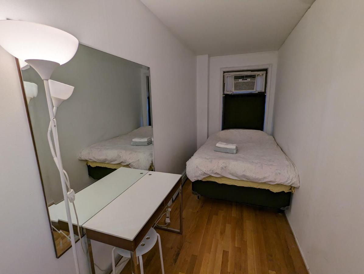 Central & Affordable Williamsburg Small Room New York Kültér fotó