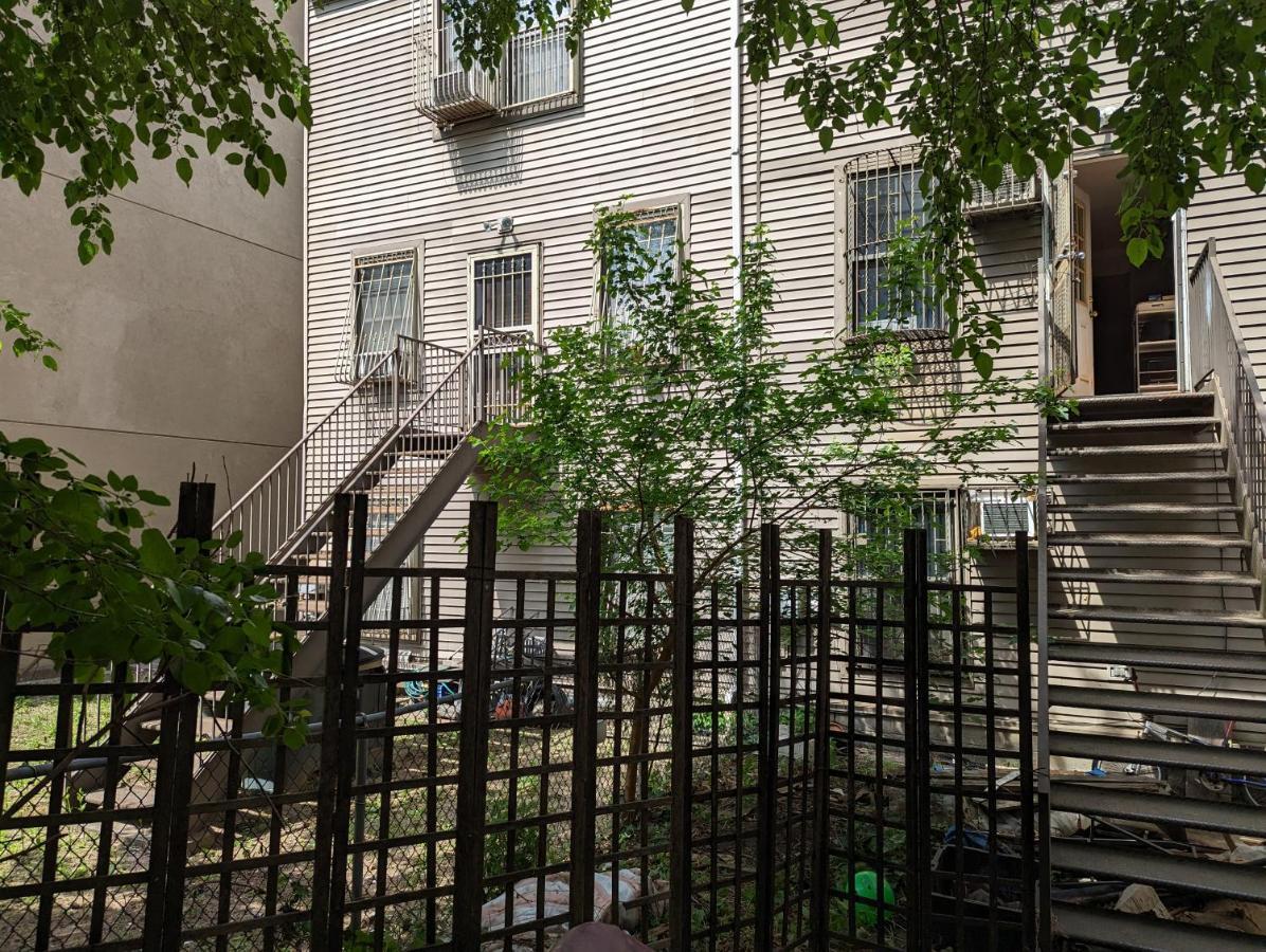 Central & Affordable Williamsburg Small Room New York Kültér fotó