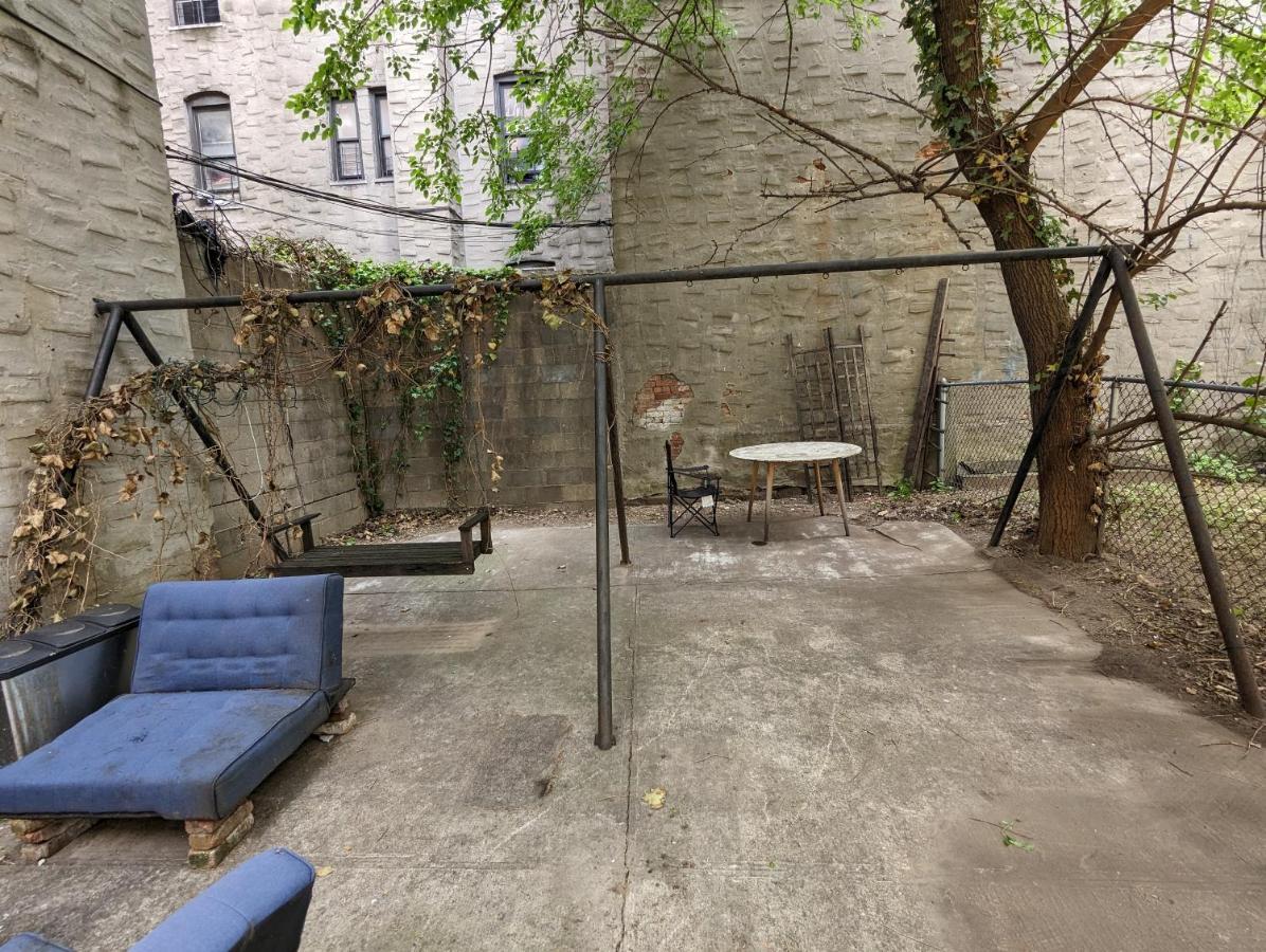 Central & Affordable Williamsburg Small Room New York Kültér fotó