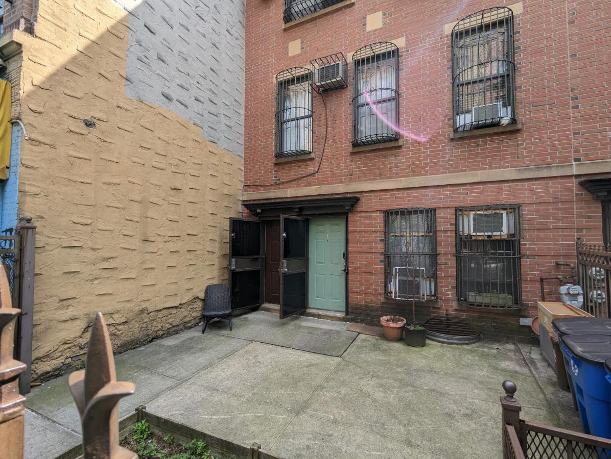 Central & Affordable Williamsburg Small Room New York Kültér fotó
