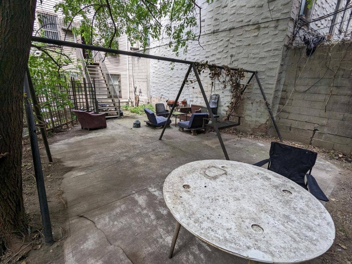 Central & Affordable Williamsburg Small Room New York Kültér fotó